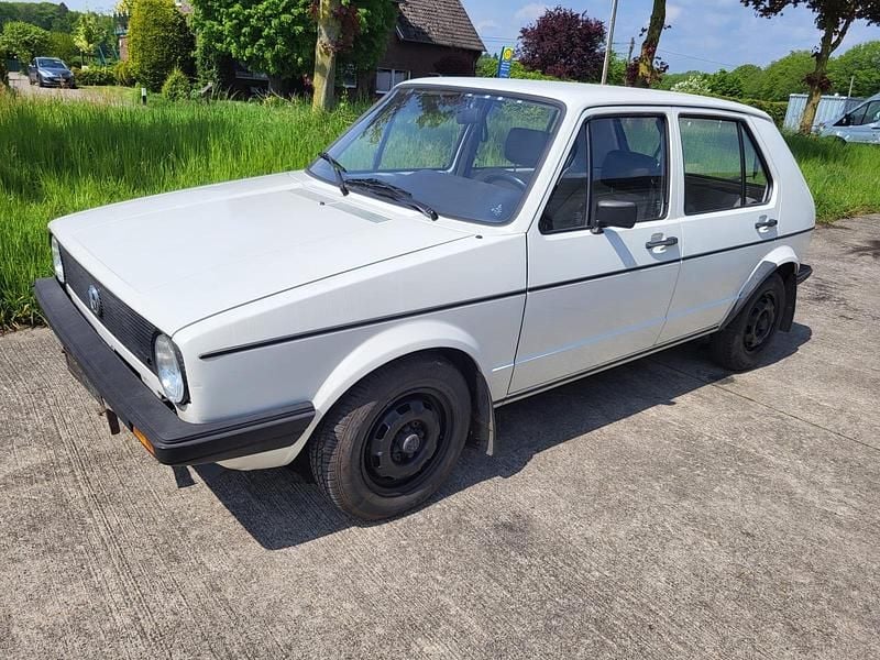 Gebraucht VW Golf I 50 PS (36 kW) 1983 Weiß Kleinwagen