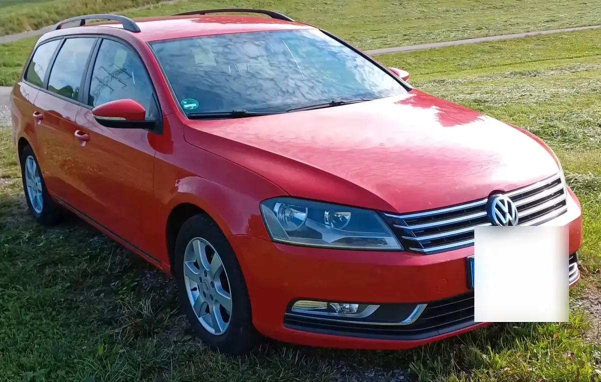 Gebraucht VW Passat 140 PS (102 kW) 2011 Rot Kombi
