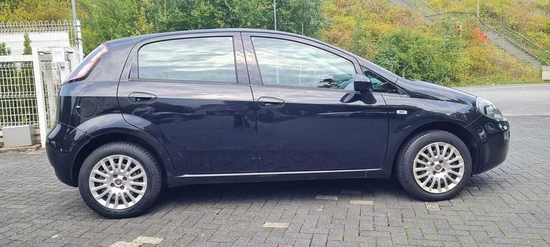 Schwarz Gebraucht 2013 Fiat Punto Kleinwagen | 4.250 € (Guter Preis) - Bild 1/4