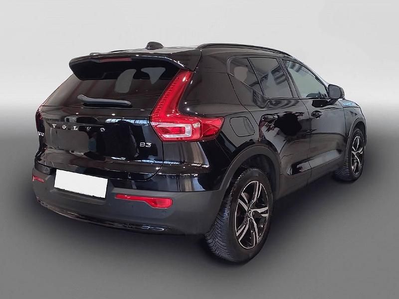 Gebraucht Volvo XC40 Plus 163 PS (119 kW) 2023 Schwarz SUV