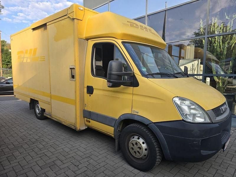Gelb Gebraucht 2011 Iveco Daily | 6.990 € (Guter Preis) - Bild 1/3