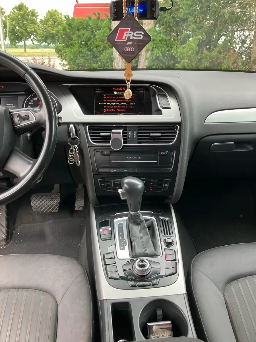 Gebraucht Audi A4 143 PS (105 kW) 2010 Schwarz Kombi