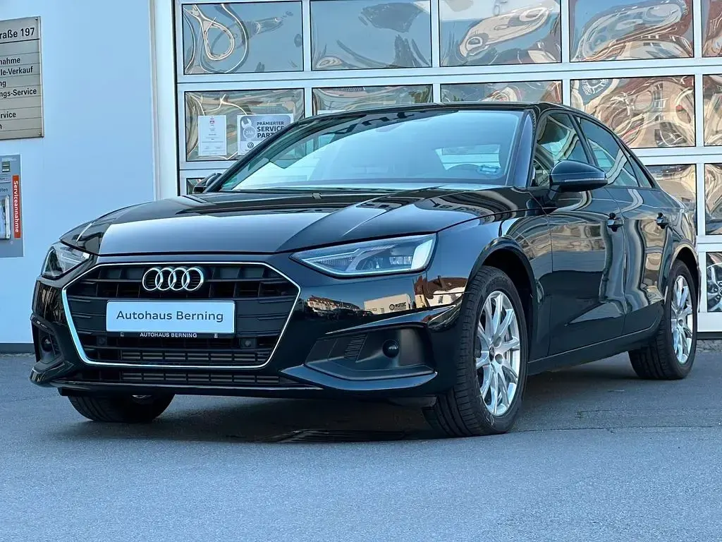 Gebraucht Audi A4 204 PS (150 kW) 2024 Mythosschwarz metallic Limousine