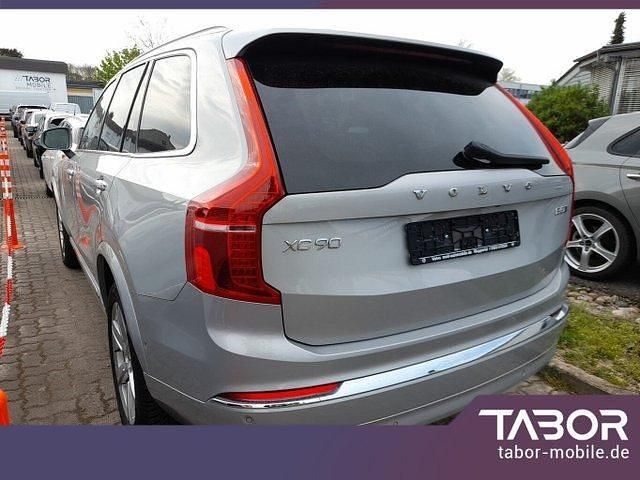 Gebraucht Volvo XC90 Ultimate 235 PS (172 kW) 2023 Silber metallic SUV