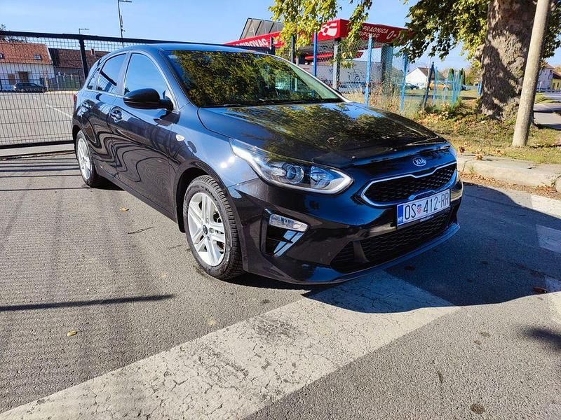 Schwarz Gebraucht 2019 Kia Ceed Vision Limousine | 15.900 € (Etwas zu teuer) - Bild 1/4