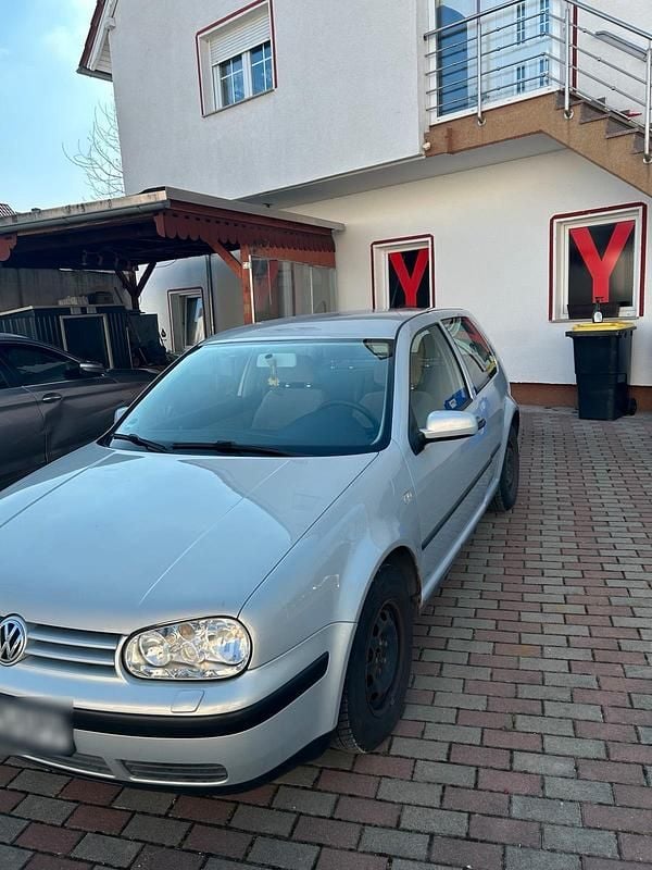 Gebraucht VW Golf 75 PS (55 kW) 2001 Silber Coupé