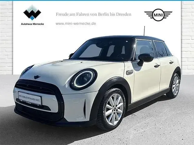 Używany Mini Cooper 136 KM (100 kW) 2022 Biały Hatchback