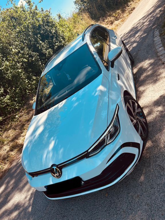 Weiß Gebraucht 2022 VW Golf VIII R-line Kombi | 24.200 € (Superpreis) - Bild 1/4