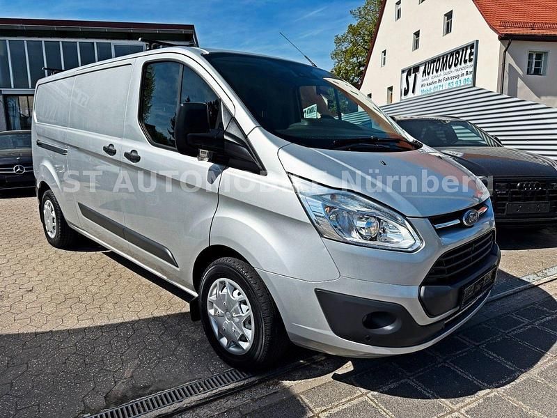 Gebraucht Ford Transit Custom Trend 131 PS (96 kW) 2017 Silber Limousine