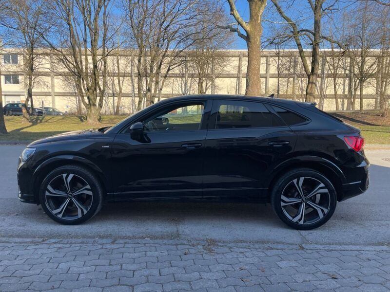 Mythosschwarz metallic Gebraucht 2021 Audi Q3 Sportback S-Line SUV | 35.777 € (Etwas zu teuer) - Bild 1/4