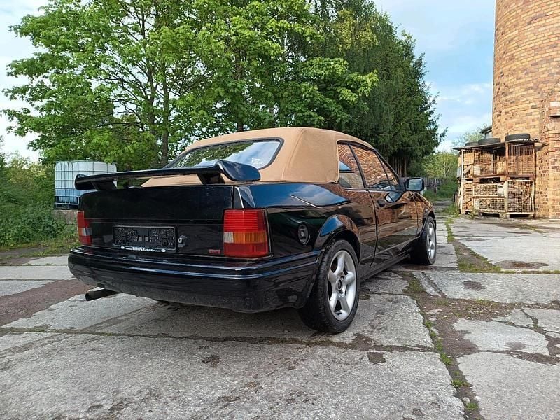 Gebraucht Ford Escort Cabriolet RS 150 PS (110 kW) 1986 Schwarz Cabrio