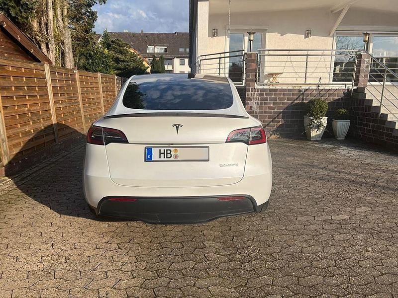 Gebraucht Tesla Model Y Performance 392 kW (534 PS) 2022 Weiß SUV
