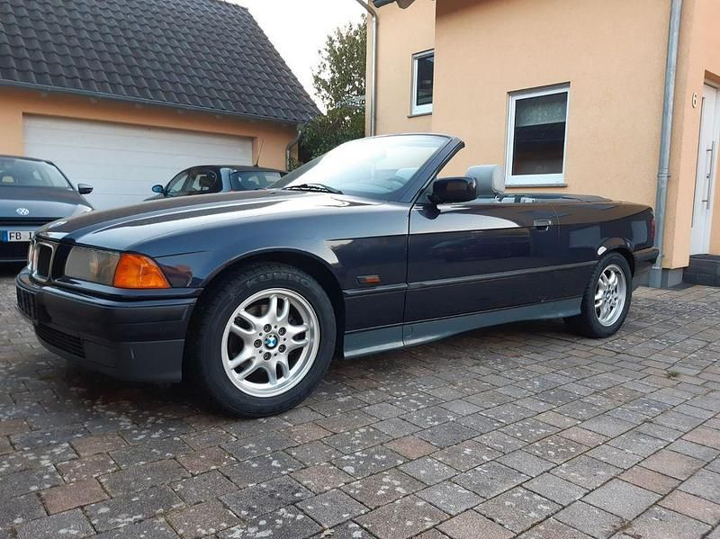 Gebraucht BMW 318 Cabriolet 116 PS (85 kW) 1995 Violet Cabrio
