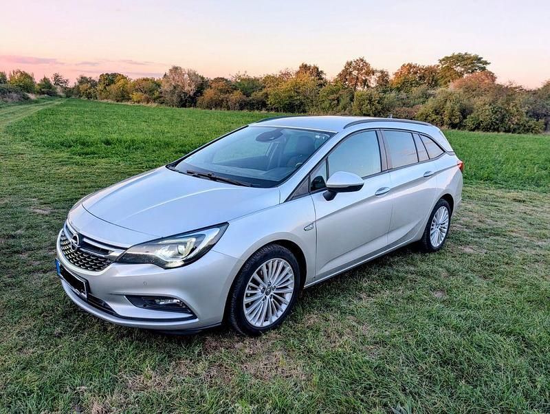 Silber Gebraucht 2017 Opel Astra Edition Kombi | 5.299 € (Fairer Preis) - Bild 1/4