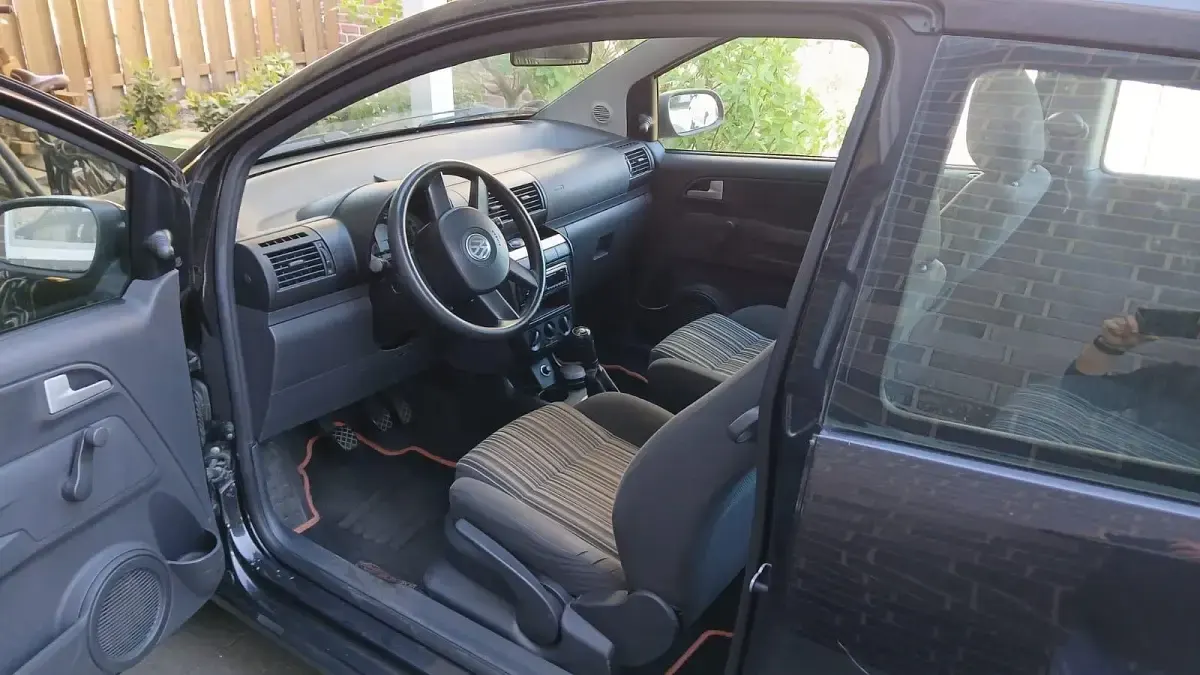 Usata VW Fox 55 CV (40 kW) 2005 Nero Utilitaria