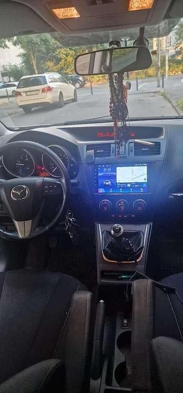Grau Gebraucht 2012 Mazda 5 Van / Kleinbus | 4.300 € (Guter Preis) - Bild 1/4
