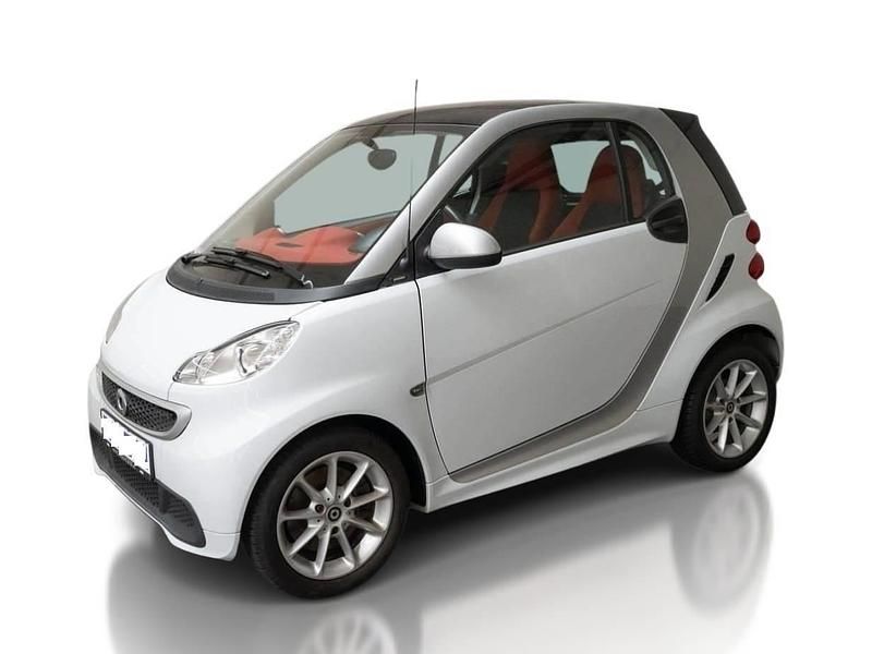 Gebraucht Smart ForTwo Coupé 71 PS (52 kW) 2012 Silber Kleinwagen