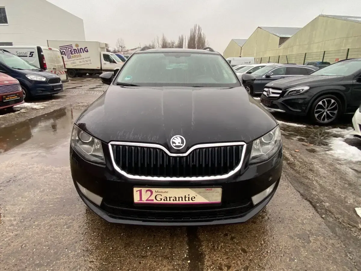 Gebraucht Skoda Octavia Elegance 150 PS (110 kW) 2013 Cerna magic/black magic Kombi