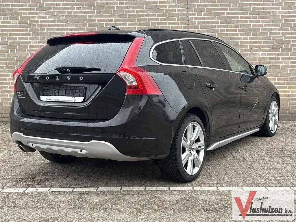 Gebraucht Volvo V60 Kinetic 163 PS (119 kW) 2011 Kombi