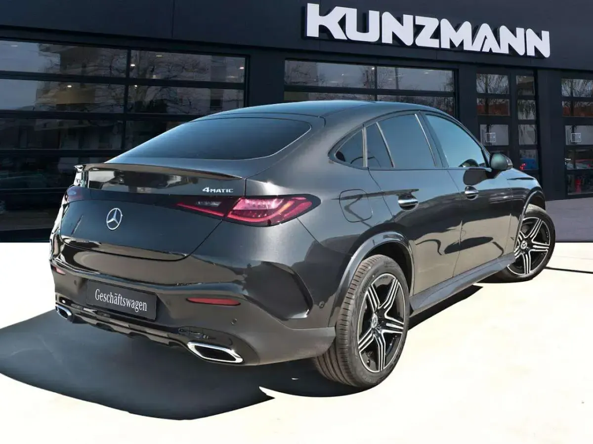 Gebraucht Mercedes GLC220 AMG 197 PS (144 kW) 2026 Metalliclack graphitgrau Coupé