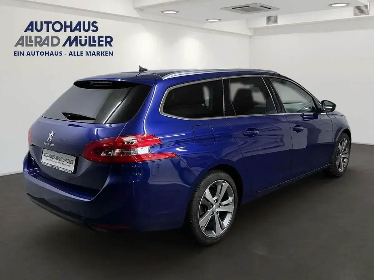 Gebraucht Peugeot 308 SW Allure 131 PS (96 kW) 2020 Magneticblau metallic Kombi