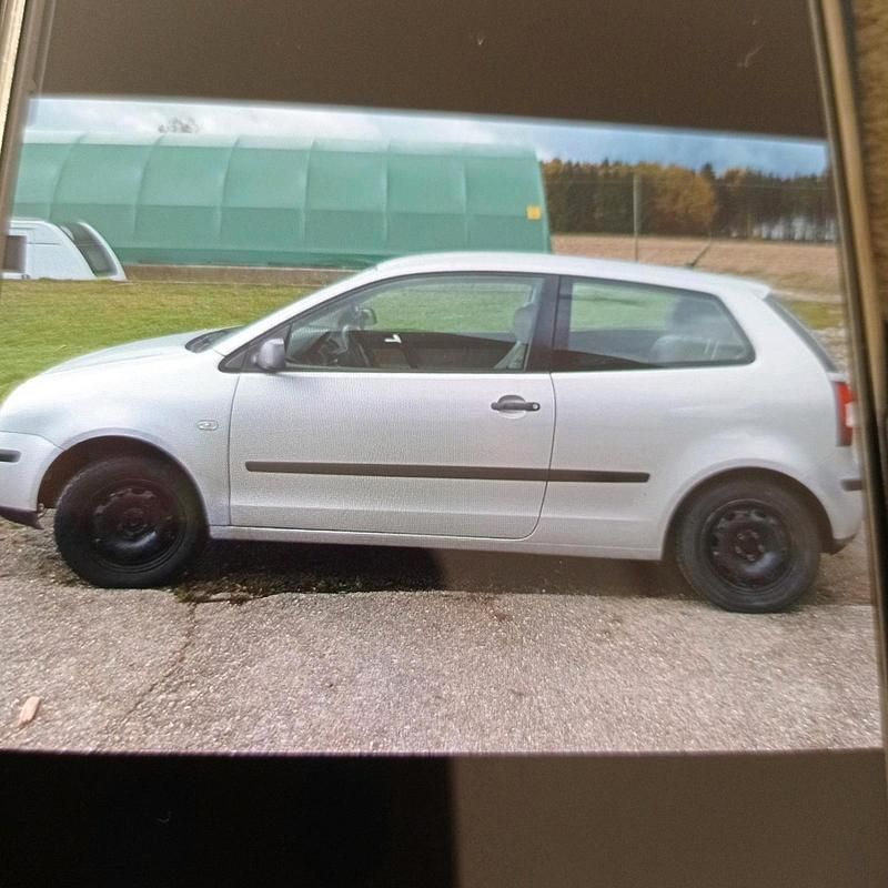 Silber Gebraucht 2002 VW Polo Kleinwagen | 280 € (Superpreis) - Bild 1/4