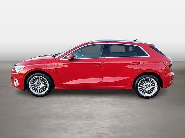 Gebraucht Audi A3 Advanced 150 PS (110 kW) 2022 Rot Limousine