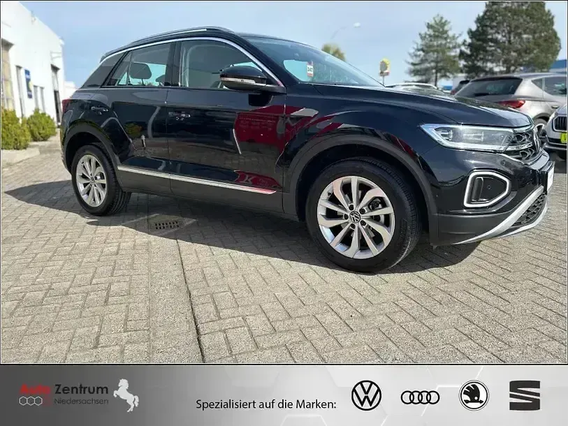 Gebraucht VW T-Roc Style 116 PS (85 kW) 2025 Deep black pearlescent SUV