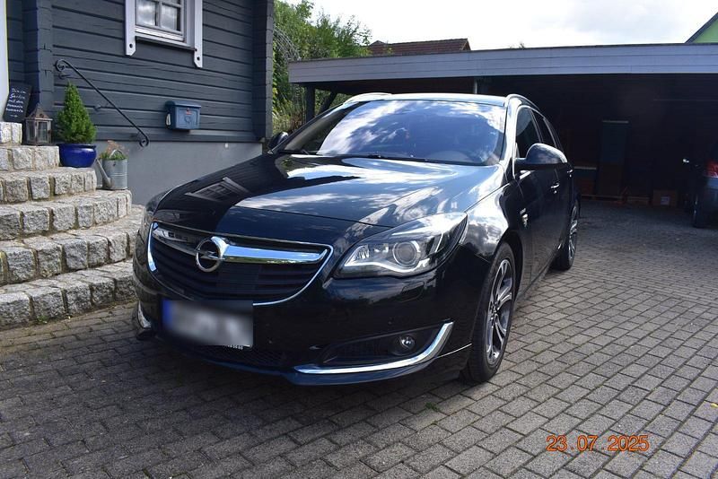 Schwarz Gebraucht 2016 Opel Insignia Innovation Kombi | 5.500 € - Bild 1/4