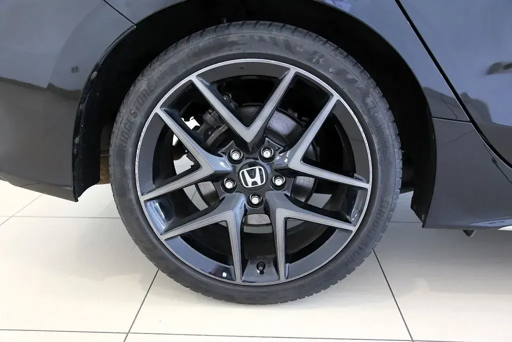 Gebraucht Honda Civic Advance 184 PS (135 kW) 2022 Crystal black p. Limousine