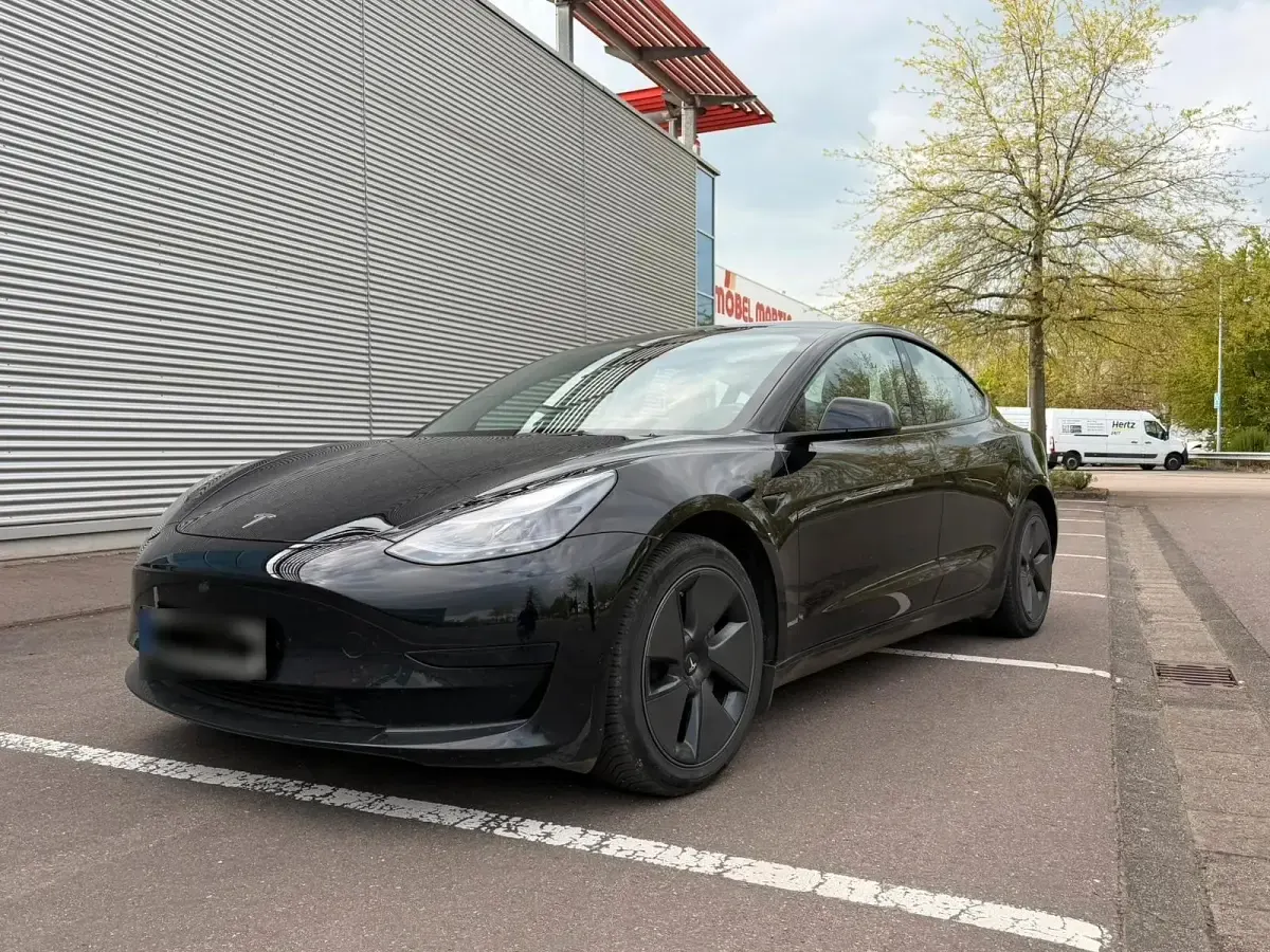 Gebraucht Tesla Model 3 239 kW (325 PS) 2022 Schwarz Limousine