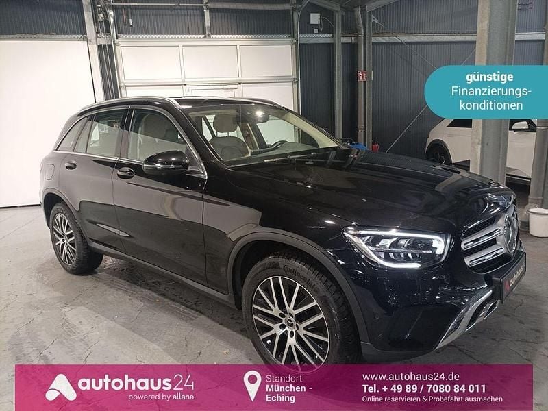 Schwarz Gebraucht 2022 Mercedes GLC220 SUV | 31.880 € (Superpreis) - Bild 1/4