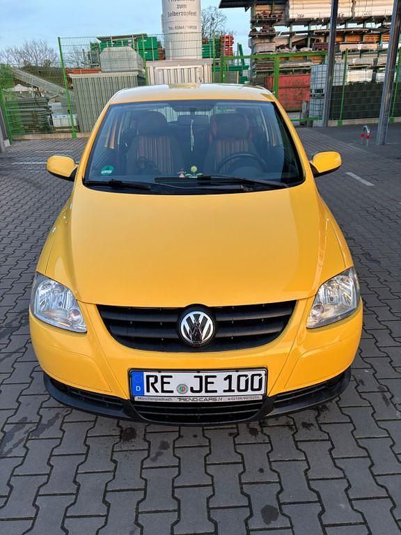 Second-hand VW Fox 54 CP (39 kW) 2005 Galben Hatchback