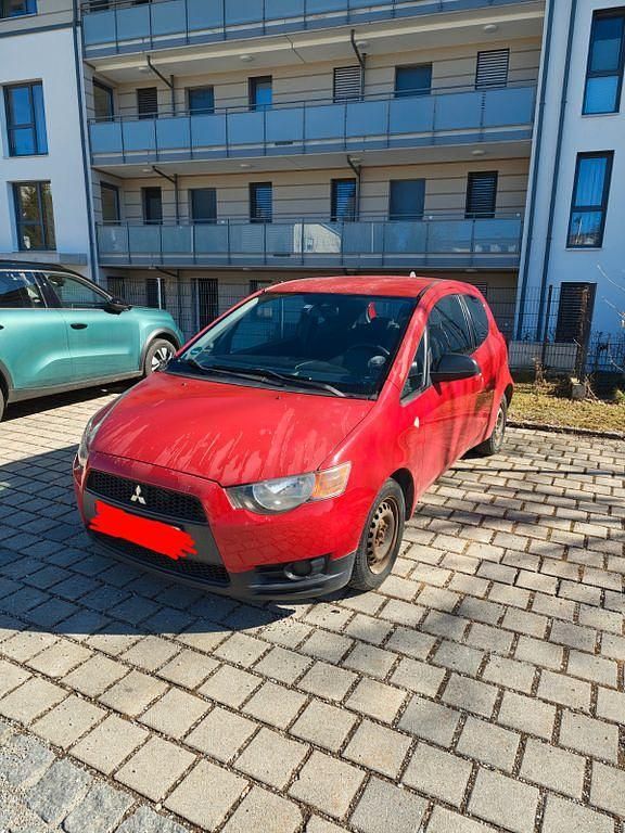 Gebraucht Mitsubishi Colt Inform 75 PS (55 kW) 2008 Rot Limousine