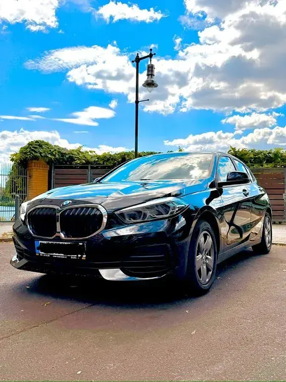 Gebraucht BMW 118 Executive 140 PS (102 kW) 2021 Schwarz Limousine