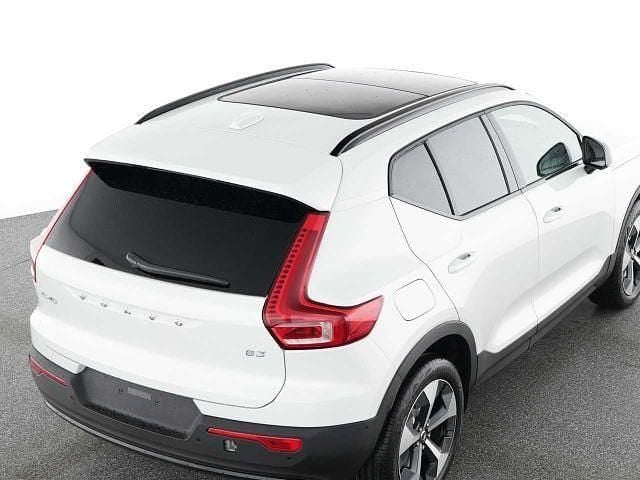 Gebraucht Volvo XC40 Plus 163 PS (119 kW) 2025 Crystal white pearl SUV