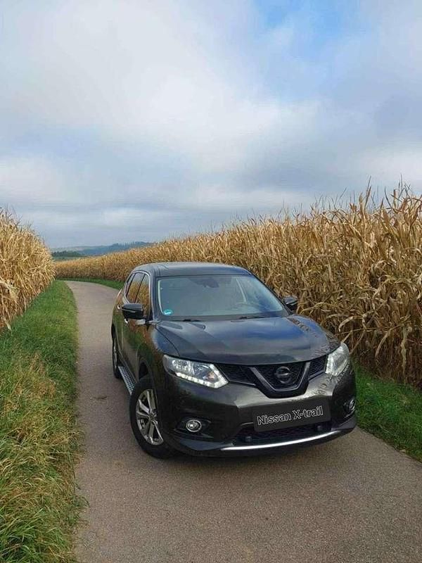 Grün Gebraucht 2016 Nissan X-Trail 360º SUV | 12.000 € (Fairer Preis) - Bild 1/4