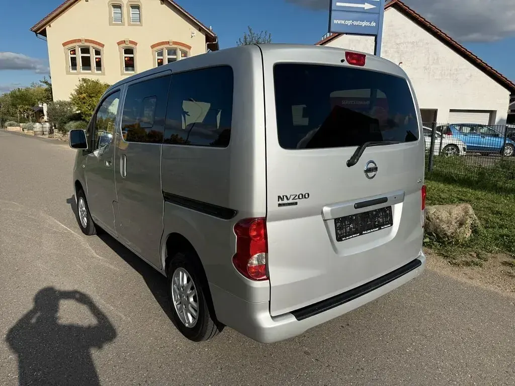 Gebraucht Nissan Evalia Tekna 110 PS (80 kW) 2015 Silber Van / Kleinbus