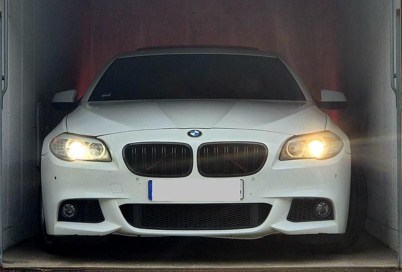 Weiß Gebraucht 2012 BMW 530 M Sport Limousine | 16.000 € (Etwas zu teuer) - Bild 1/4