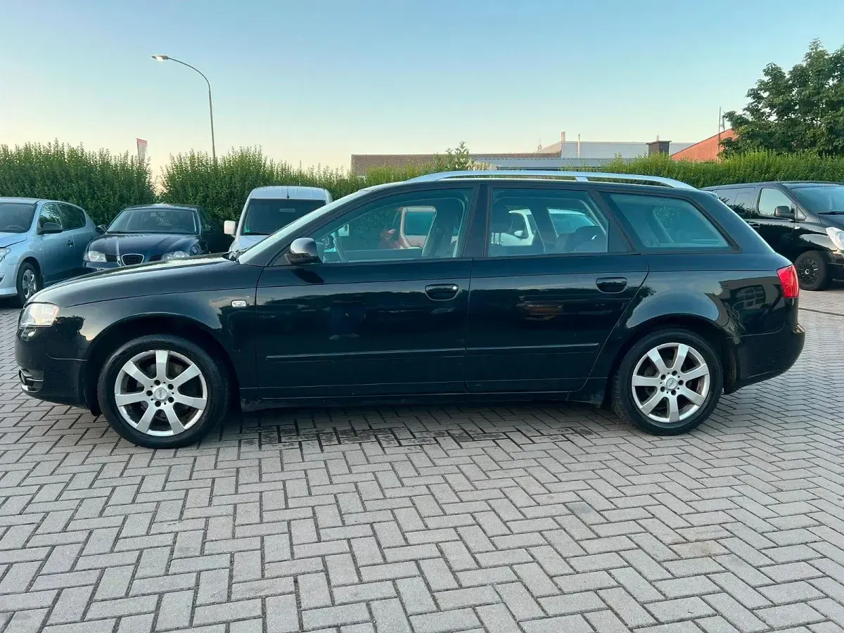 Gebraucht Audi A4 116 PS (85 kW) 2007 Schwarz Kombi