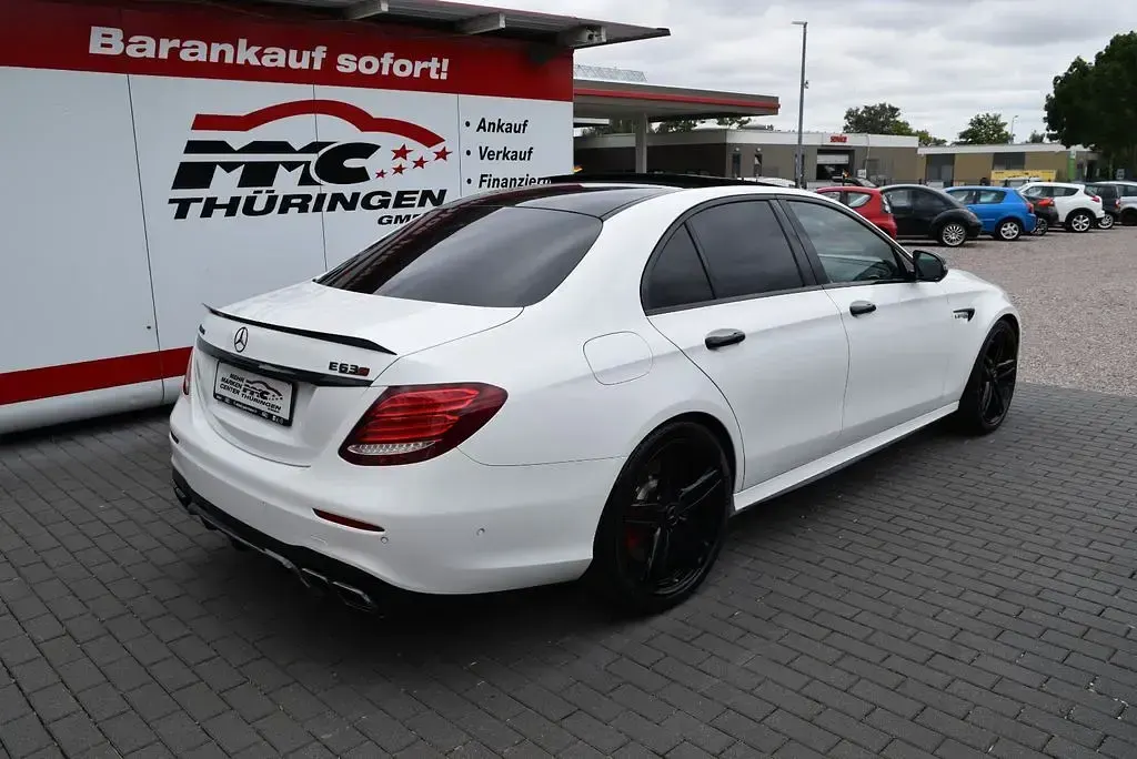 Gebraucht Mercedes E63 AMG AMG 571 PS (419 kW) 2017 Weiß Limousine