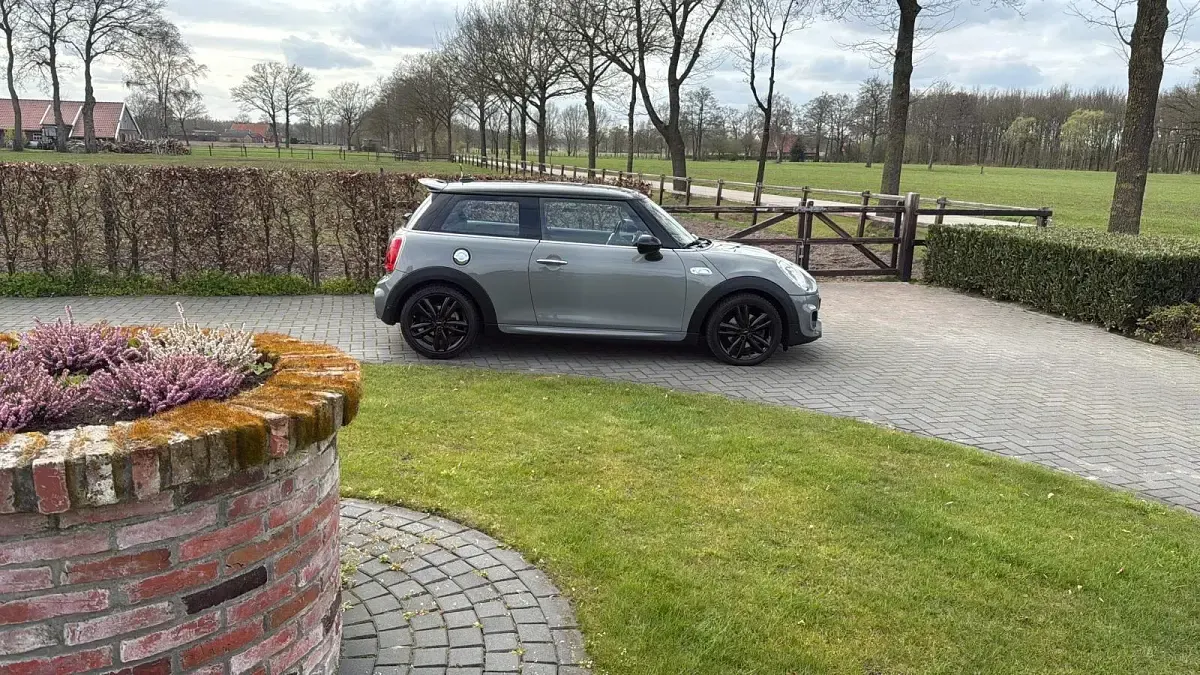 Gebraucht Mini Cooper SD Chili 170 PS (125 kW) 2016 Kleinwagen