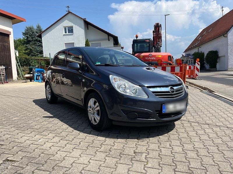 Grau Gebraucht 2010 Opel Corsa Innovation Limousine | 1.900 € (Fairer Preis) - Bild 1/4