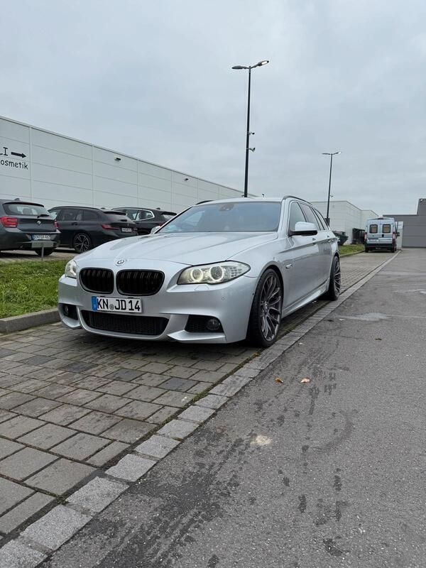 Silber Gebraucht 2014 BMW 535 Shadowline Kombi | 18.999 € (Fairer Preis) - Bild 1/4
