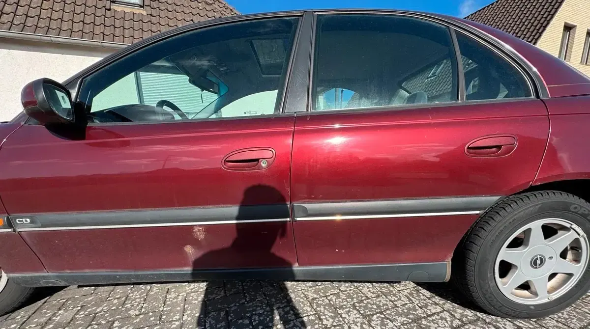 Gebraucht Opel Omega 116 PS (85 kW) 1997 Rot Limousine