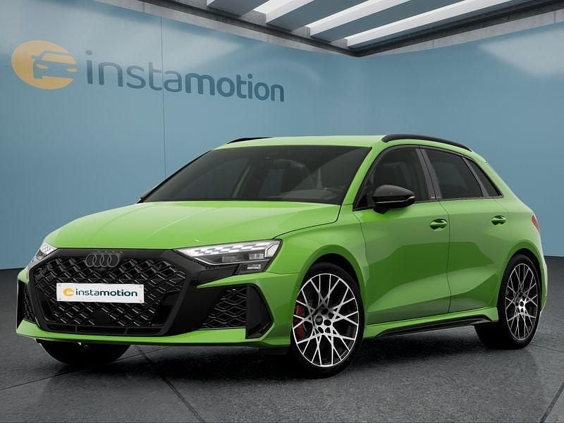 Grün Gebraucht 2024 Audi RS3 Sportback Kleinwagen | 63.799 € (Etwas zu teuer) - Bild 1/4