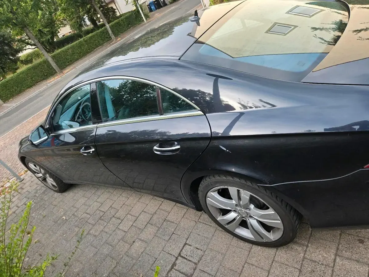 Gebraucht Mercedes 320 220 PS (161 kW) 2009 Limousine
