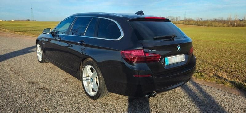Gebraucht BMW 520 M Performance 190 PS (139 kW) 2014 Grau Kombi