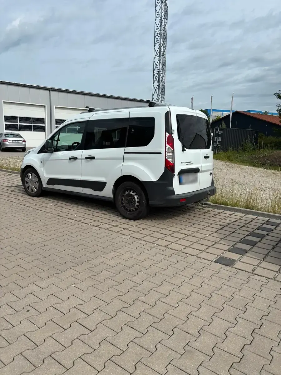Gebraucht Ford Transit Connect 105 PS (77 kW) 2017 Weiß Van / Kleinbus