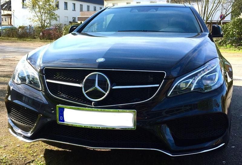 Schwarz Gebraucht 2014 Mercedes E400 AMG line Coupé | 19.800 € (Fairer Preis) - Bild 1/4